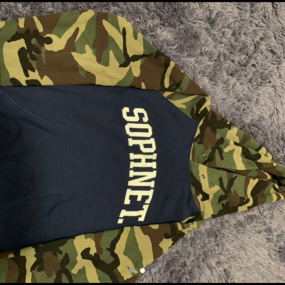 Sophnet Premium Hoodie Worn 3x. Slept on Brand 🐝